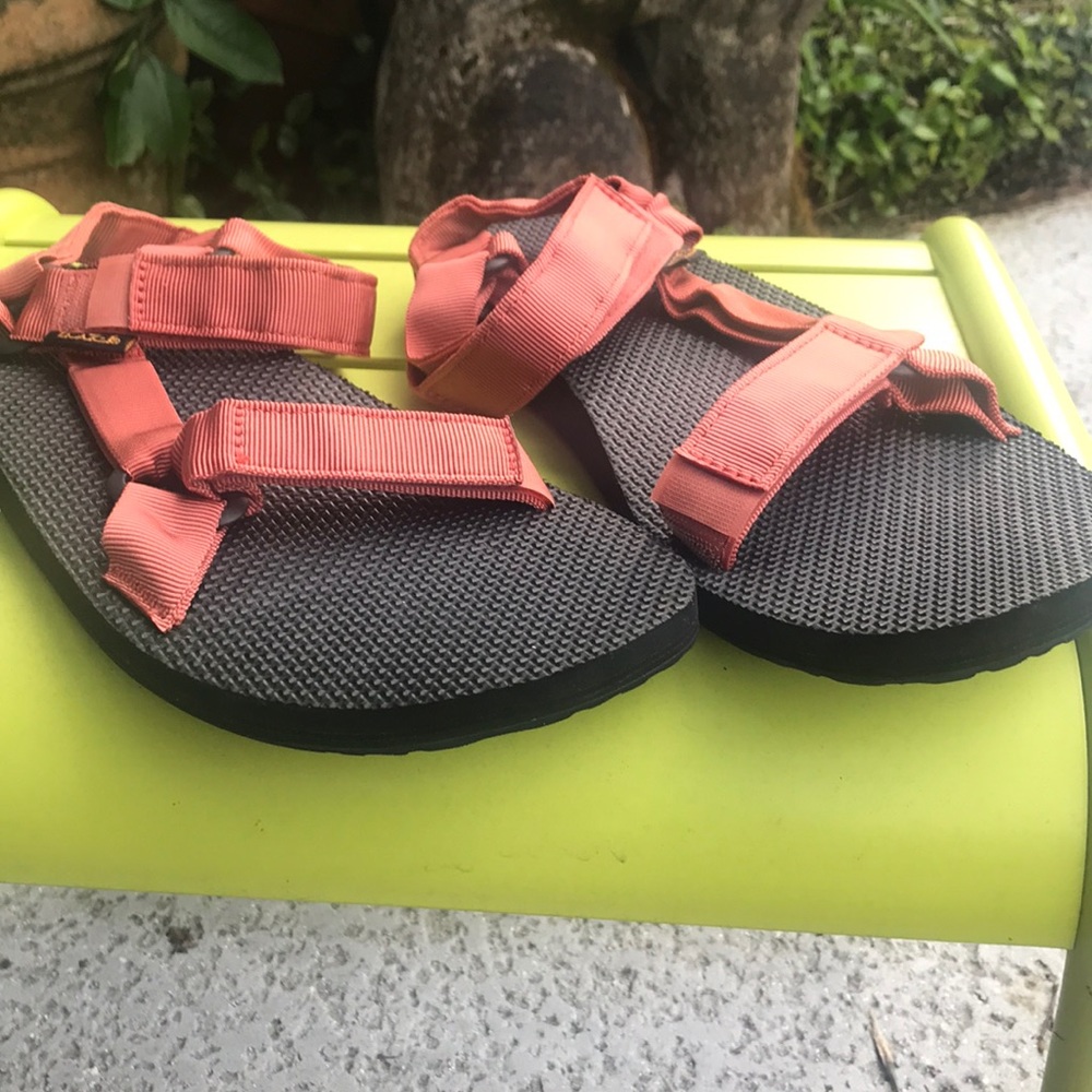 Men’s sandals